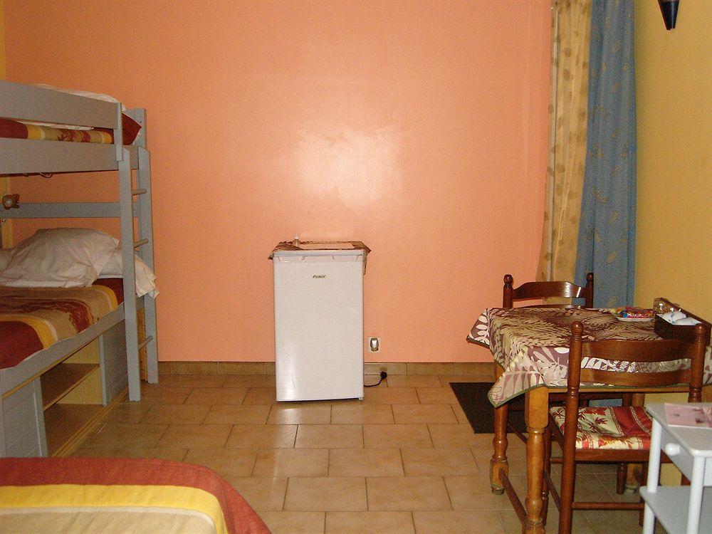 Mas Aurélia B&B Fréjus Esterno foto