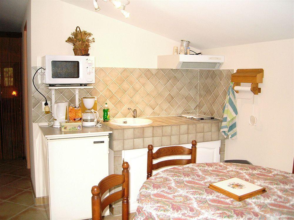 Mas Aurélia B&B Fréjus Esterno foto