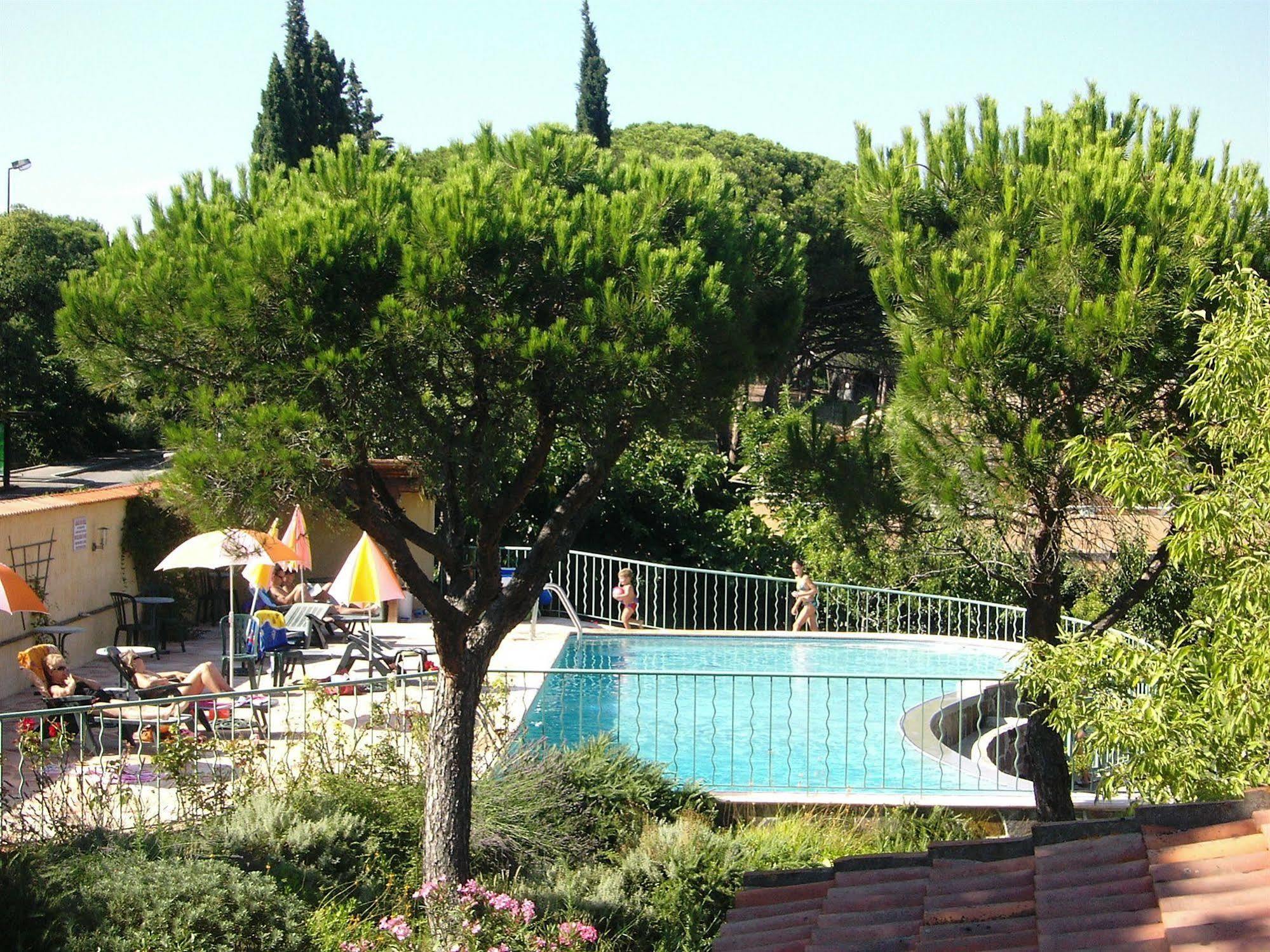 Mas Aurélia B&B Fréjus Esterno foto