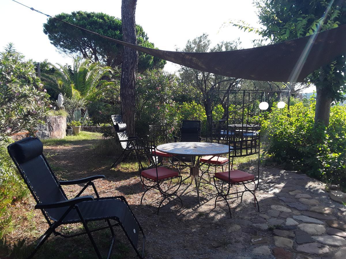 Mas Aurélia B&B Fréjus Esterno foto