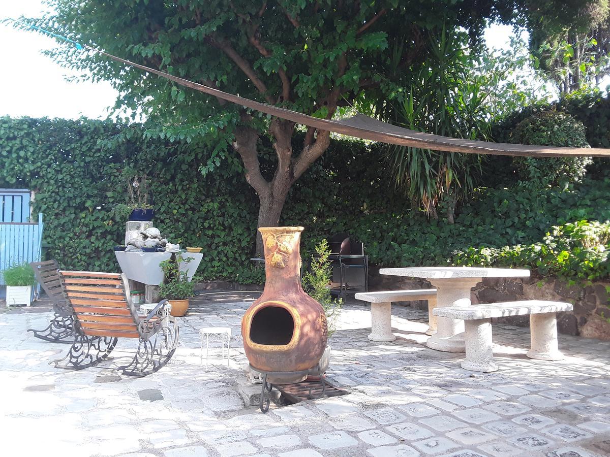 Mas Aurélia B&B Fréjus Esterno foto