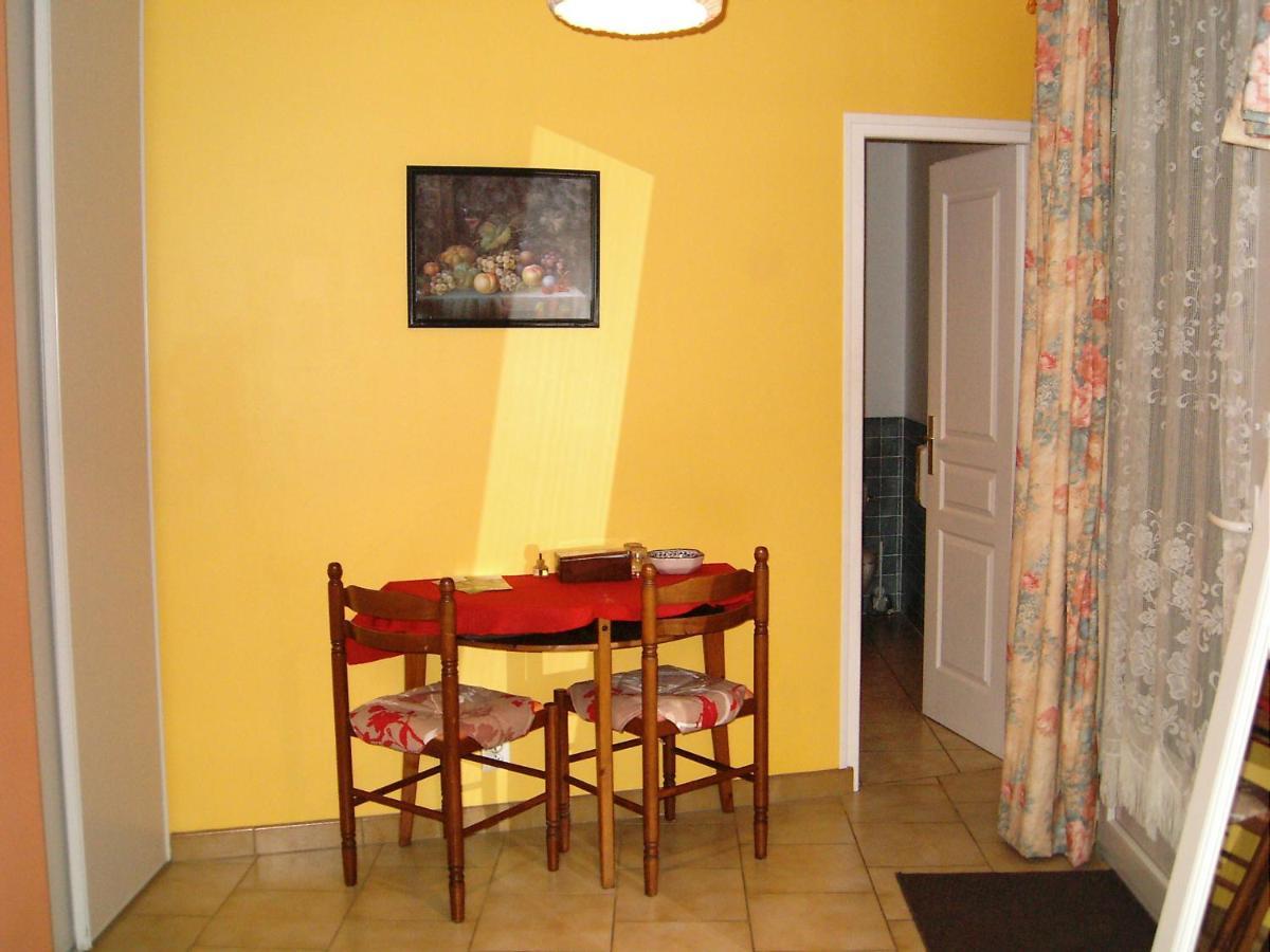 Mas Aurélia B&B Fréjus Esterno foto