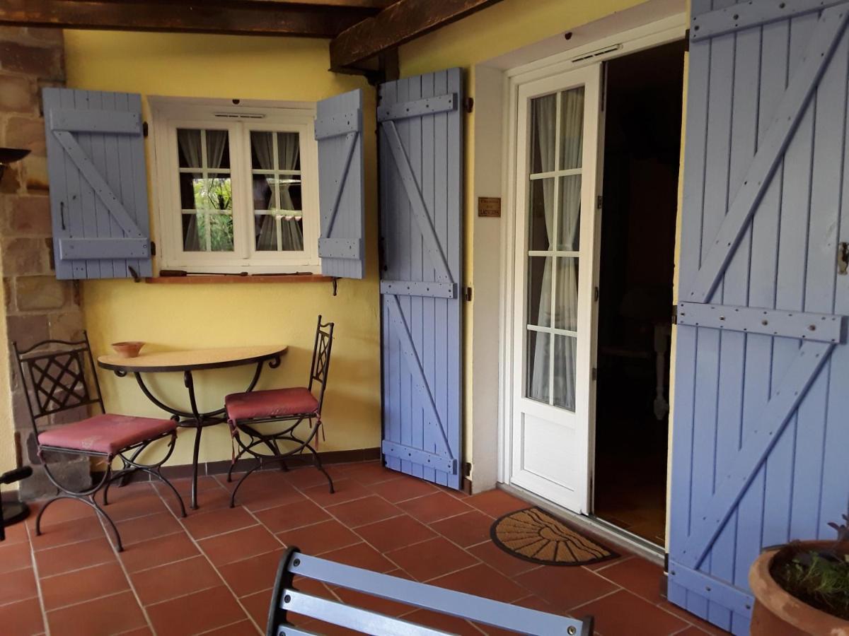 Mas Aurélia B&B Fréjus Esterno foto